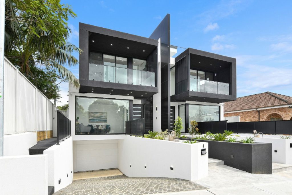 Building on a Sloping Block: Expectations for Sydney Homes
